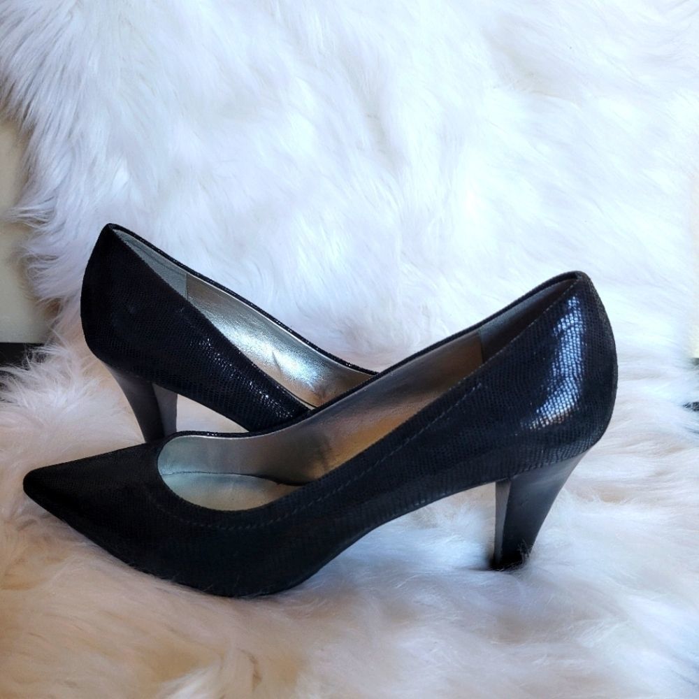 Anne Klein Black Heels Sz 10